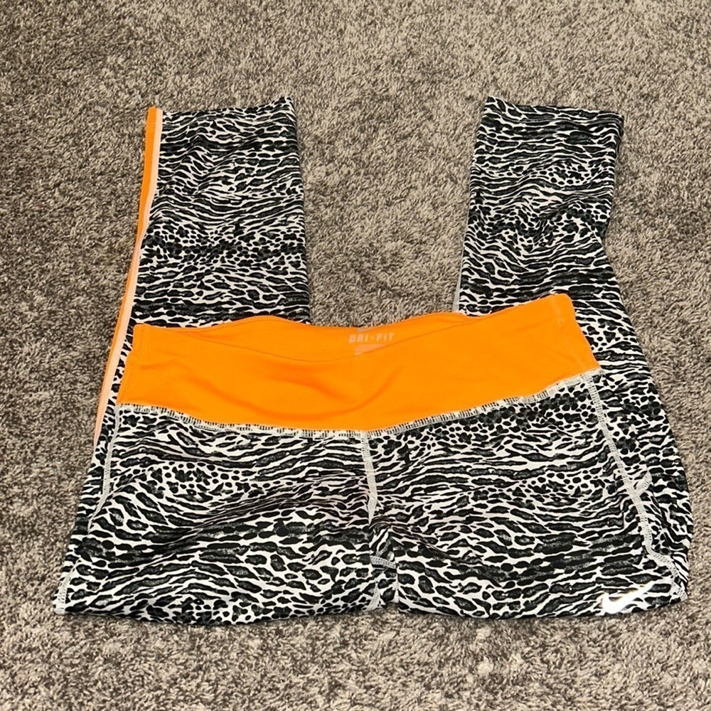 Nike Sportswear Dri-Fit Orange Black Leopard Print Leggings